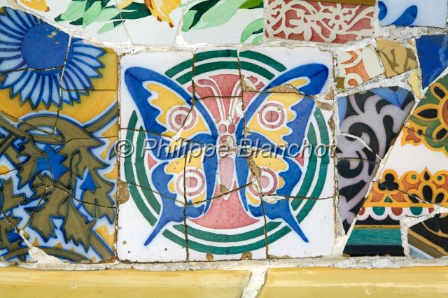 espagne catalogne 36.JPG - Mosaïque du banc, Parc Güell, BarceloneCatalogne, Espagne